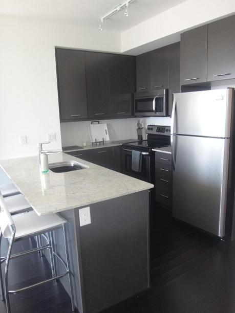 Square One Fully Furnished Suite Mississauga Esterno foto